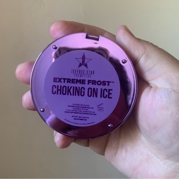 Jeffree Star Cosmetics extreme frost highlighter in shade chocking on ice - Picture 3 of 3